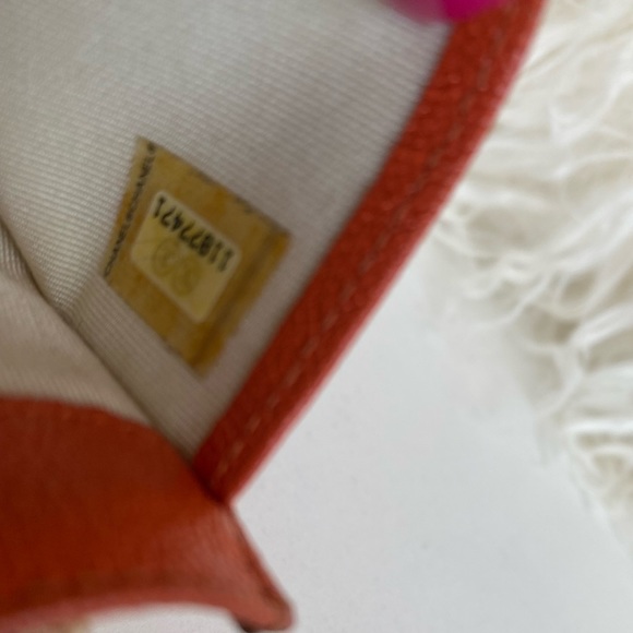 CHANEL Diamond Stitch Leather Wallet - Picture 9 of 14